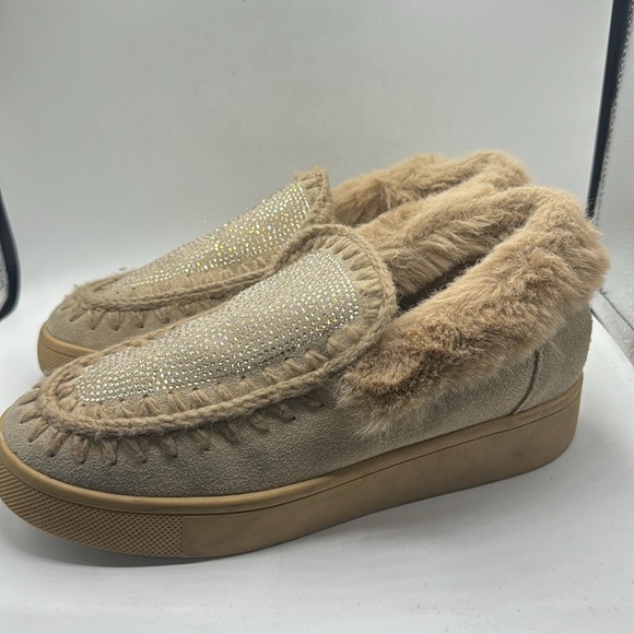 Blondo Waterproof Booties Rhinestones - Picture 2 of 8